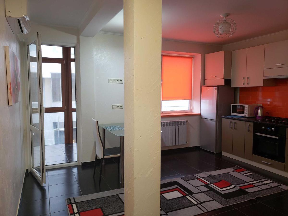 Unique 1 Bd Apt Dt W/Free Parking And Wi-Fi Apartman Kisinyov Kültér fotó