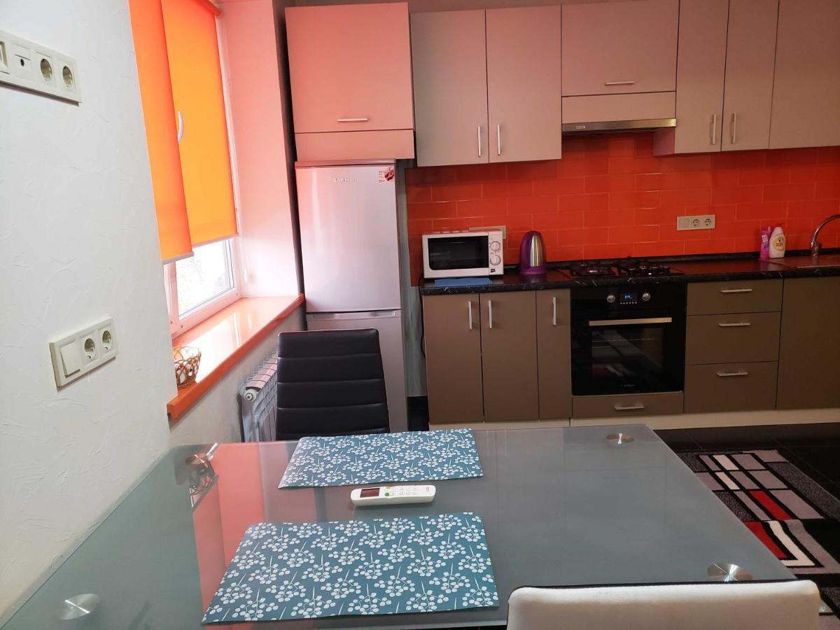 Unique 1 Bd Apt Dt W/Free Parking And Wi-Fi Apartman Kisinyov Kültér fotó