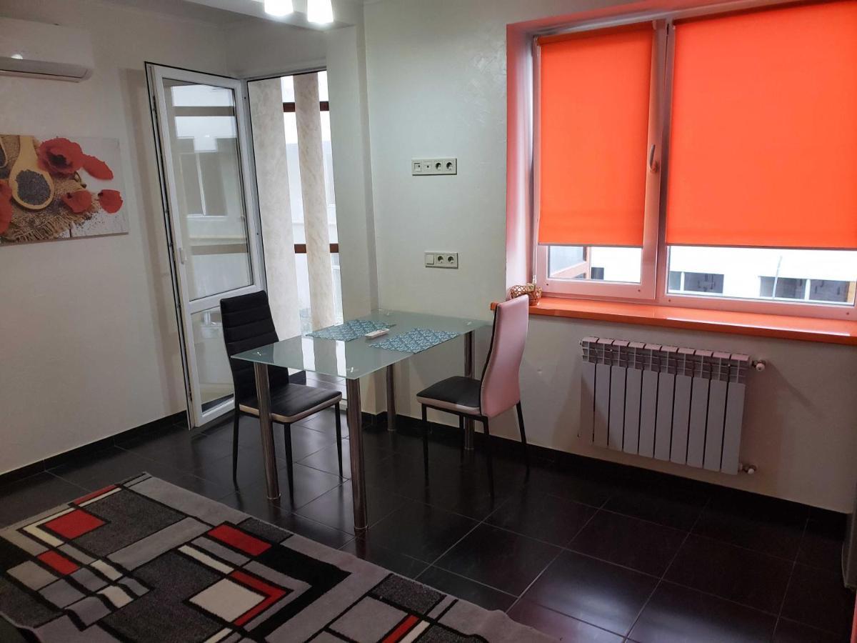 Unique 1 Bd Apt Dt W/Free Parking And Wi-Fi Apartman Kisinyov Kültér fotó